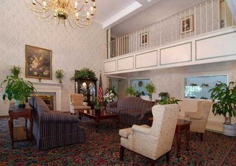 Days Inn By Wyndham Williamsburg Historic Area Экстерьер фото